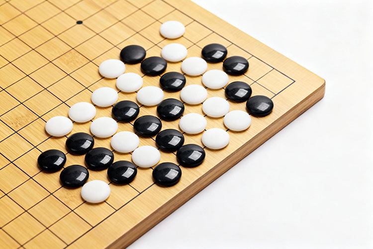 Dora - 创始人&CEO